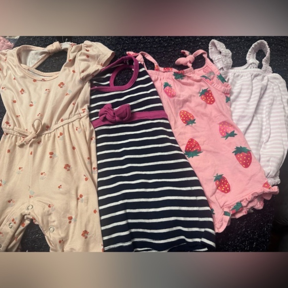 π Baby Girl Summer Romper Bundle 6-12M Old Navy H&M Strawberry 4pc * - Picture 1 of 5